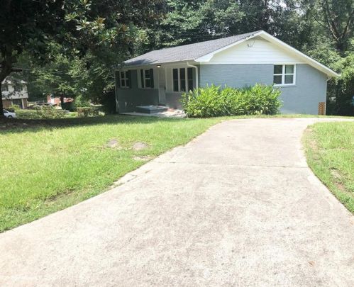 396 Corvair Dr, Atlanta GA  30354-2857 exterior