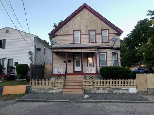 39 Sussex St, Providence, RI 02908-1716
