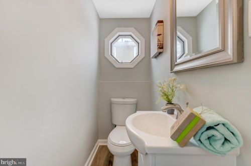 2644 Finlaw Ave, Camden NJ 08109-3116 exterior