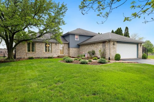 8555 Carriage Ln, Tinley Park, IL 60487-7626