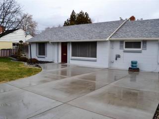 809 Hartford St, Kennewick, WA 99336-5518