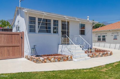 3241 Prospect Ave, Glendale, CA 91214-3364