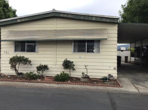 101 Madera Dr, Lodi, CA 95240-0733