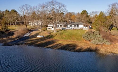 13 Ox Point Dr, Kittery, ME 03904-5523