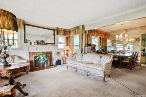 441 Magnolia St, Compton, CA 90220-2009