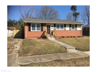 1303 Cleona Dr, Chesapeake, VA 23324-3758