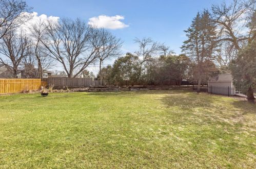 5525 Mirror Lakes Dr, Minneapolis, MN 55436-2036