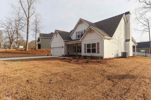 19 Murphy St, Newnan, GA 30263-2227