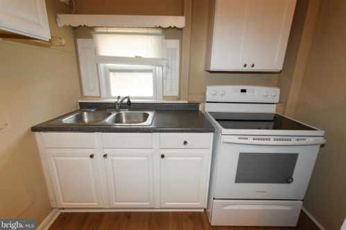 130 Greenwood Rd, Harpers Ferry WV  25425-4402 exterior