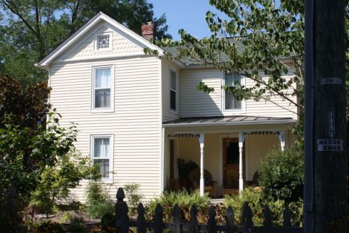 331 Howard St, Urbanna, VA 23175-2542