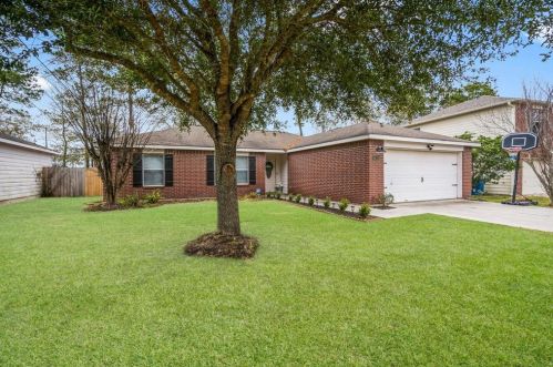 16325 Sun View Ln, Conroe TX  77302-5564 exterior