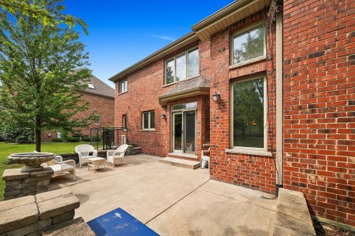 12465 Thornberry Dr, Lemont IL  60439-4616 exterior