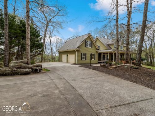 8925 Matt Hwy, Ball Ground, GA 30107-3564
