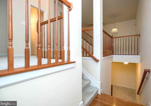 9873 Dochart Sound Ln, Bristow VA  20136-2591 exterior