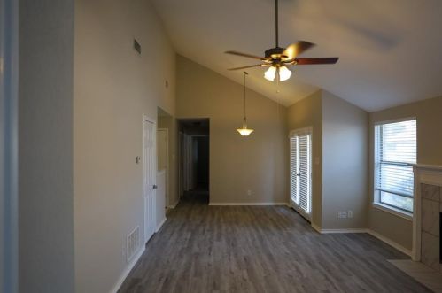 4812 Thistledown Dr, Fort Worth, TX 76137-2342