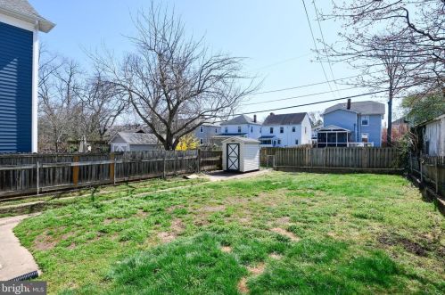 812 Mercer St, Fredericksburg, VA 22401-5631