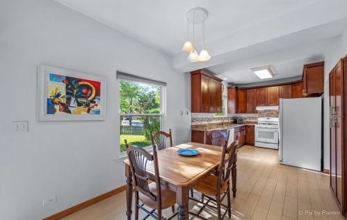 1168 Chalet Dr, Carol Stream IL  60188-3972 exterior