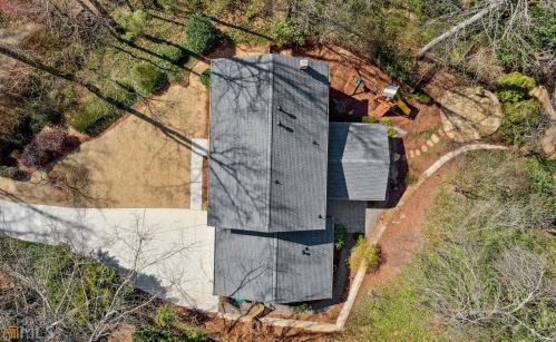 390 Forest Valley Ct, Atlanta GA  30342-2353 exterior