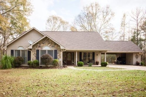 227 Ridgeway Dr, Cataula, GA 31804-2641