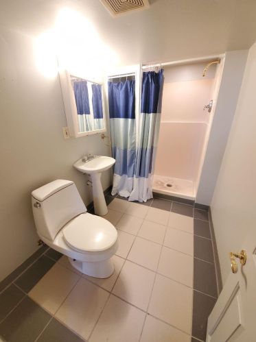 3720 Carson Ave, Cincinnati OH  45211-4610 exterior