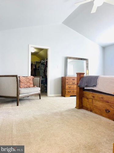 201 Deerfield Dr, Charles Town WV  25414-4805 exterior