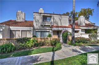 44 Navarre, Irvine CA  92612-1721 exterior