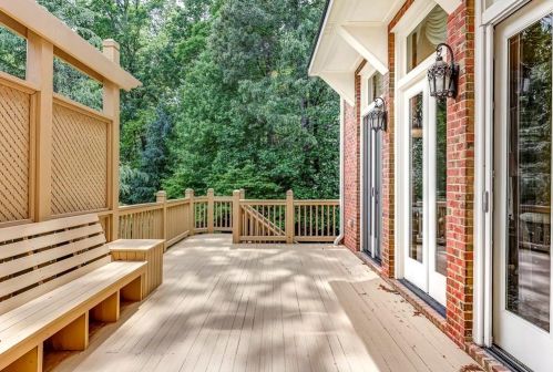 1750 High Trl, Atlanta GA  30339-5617 exterior