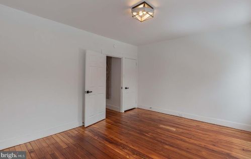 535 Strawberry St, Lancaster PA  17602-4466 exterior