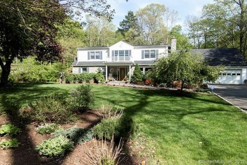 47 Alvin Dr, Norwalk, CT 06850-1102