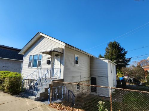 2544 Hillock Ave, Chicago, IL 60608-5722
