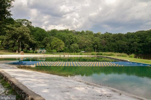 414 Ben Oaks Dr, Severna Park MD 21146-2207 exterior