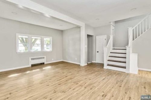 80 7th St, Ridgefield Park, NJ 07660-1017