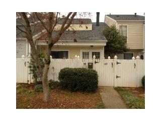 1149 Roselawn Ln, Marietta, GA 30067-6611