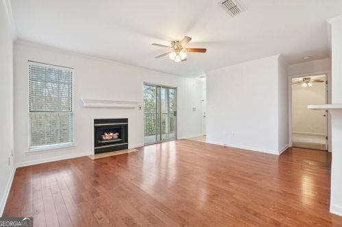 527 Granville Ct, Atlanta, GA 30328-3440