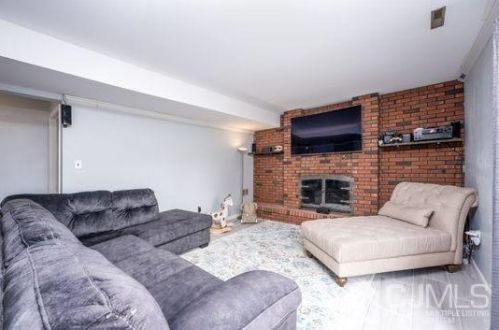 10 Boxwood Rd, Piscataway NJ 08854-5942 exterior