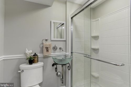 28 Avonshire Ct, Silver Spring MD 20904-6712 exterior