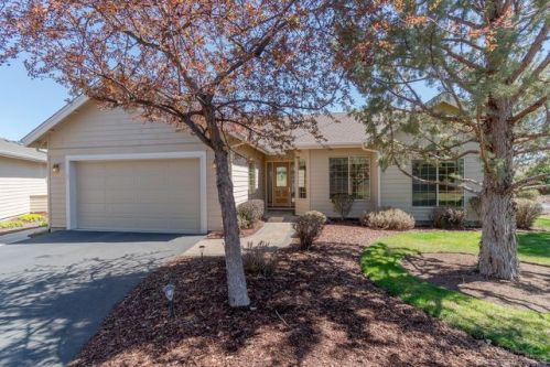 7955 Silver Falls Dr, Eagle Crest, OR 97756-7395