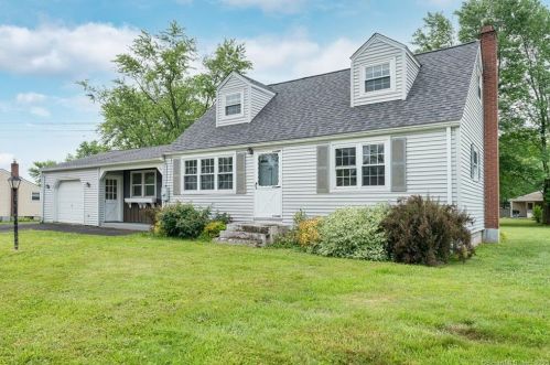 85 Birchwood Dr, Middletown, CT 06457-1803