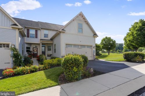 967 Fieldbrook Cir, York, PA