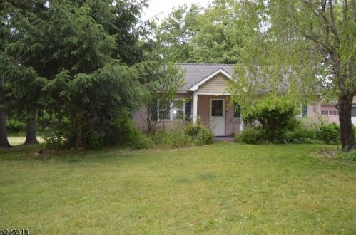 59 Amwell Rd, Flemington, NJ 08822-1942