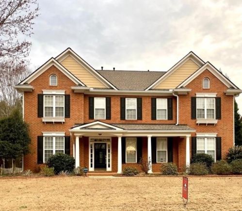 2632 Hampton Park Dr, Marietta, GA 30062-8617