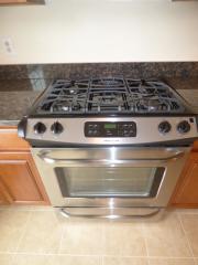 9513 Melrose Square Way, Gaithersburg MD  20882-2717 exterior