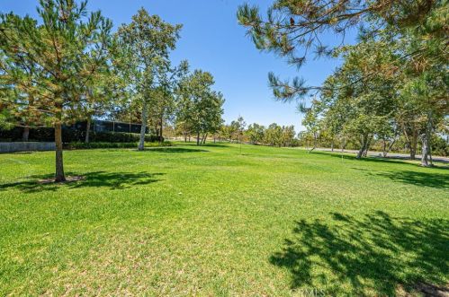 39 Tall Oak, Irvine CA  92603-4213 exterior