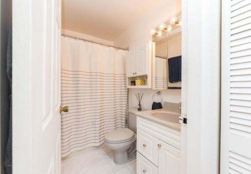 607 Wrightwood Ave, Chicago IL  60614-2542 exterior