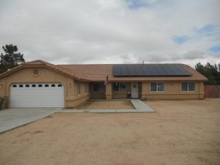 7639 Madera Ave, Hesperia, CA 92345-7415