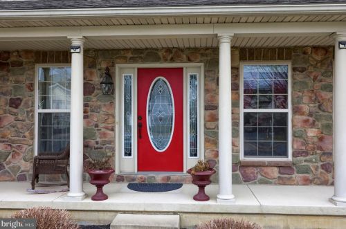 89 Silver Birch Dr, Lancaster, PA 17602-7013