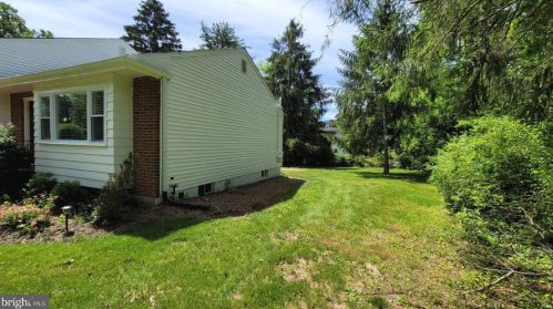 45 Upper Fry Rd, Trenton NJ 08628-1542 exterior