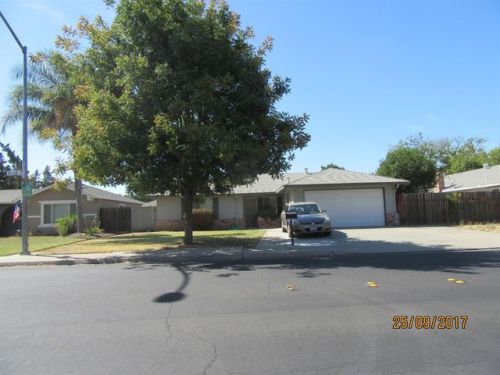 3105 Keller St, Modesto, CA 95355-1815