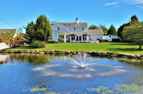 12 Rackett Ln, Essex, CT 06426-1416