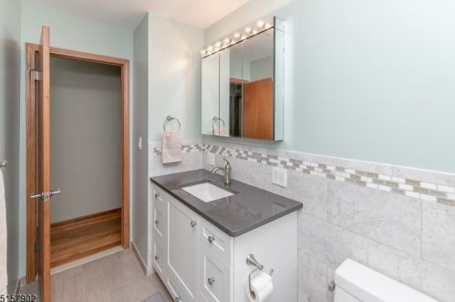 15 Mdw Ln, Hackettstown NJ  07840-4143 exterior